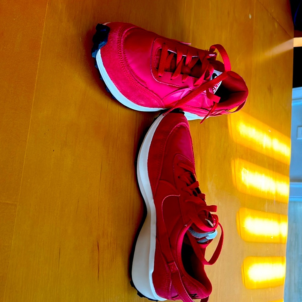 Nike Women’s Waffle Gym Shoes